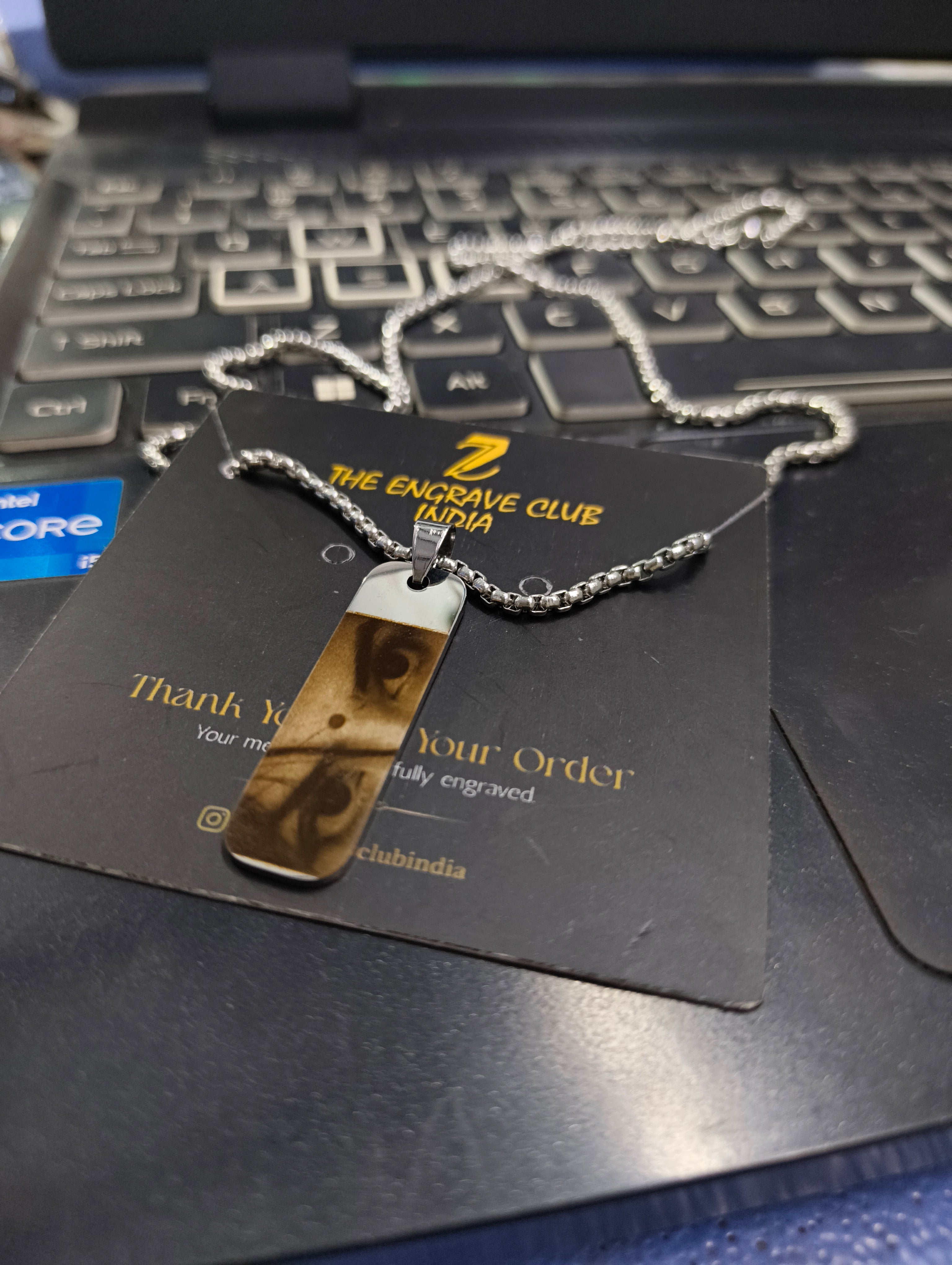 Custom Photo Engraved Pendant Necklace – Personalized Gift