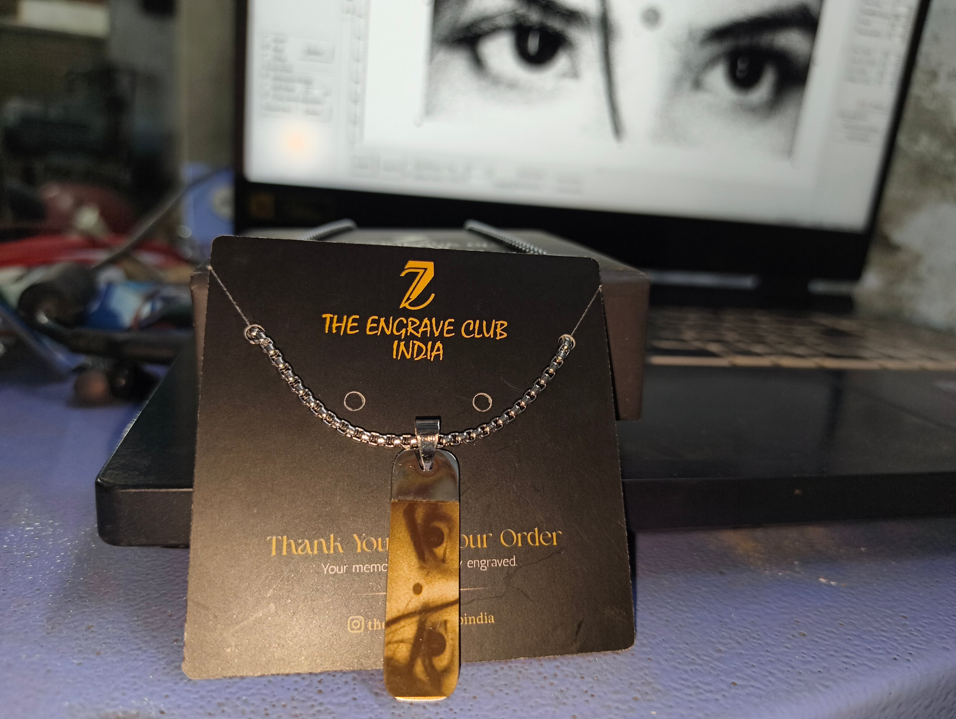 Custom Photo Engraved Pendant Necklace – Personalized Gift